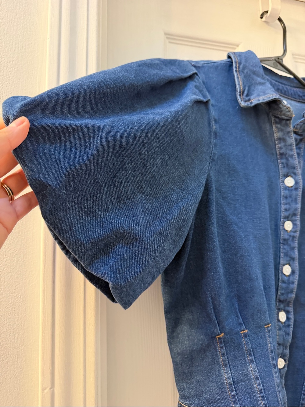 NWT Bagatelle Collection Denim Button-Up Blouse with Puff Sleeves Medium - Picture 4 of 11